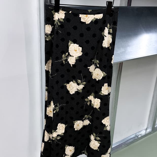 pink house dot rose long skirt