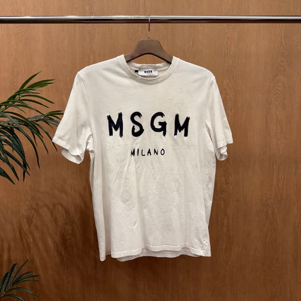 MSGM 밀라노 빅로고 프린트 반팔 티셔츠 크루넥 레귤러핏 화이트