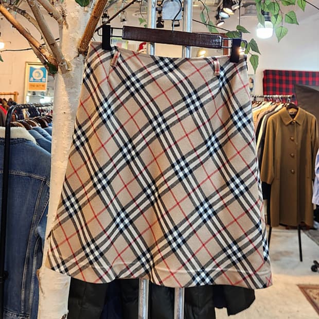 24-25) BURBERRYS 버버리 블루라벨 노바 체크 빈티지 스커트