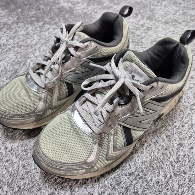 뉴발란스 410V5 2E 실버 260