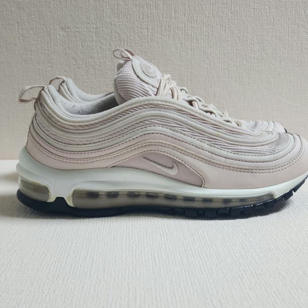 나이키 에어맥스 97 페일핑크 235mm