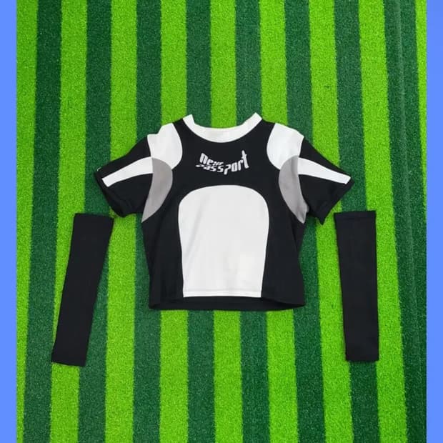 (에스파 착용) 키집 워머 슬리브 세트 반팔 크롭 티셔츠 블랙