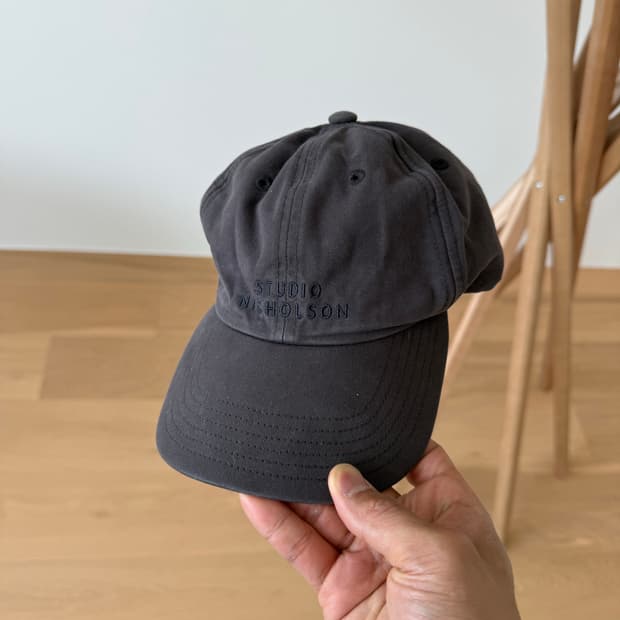 스튜디오니콜슨 볼캡