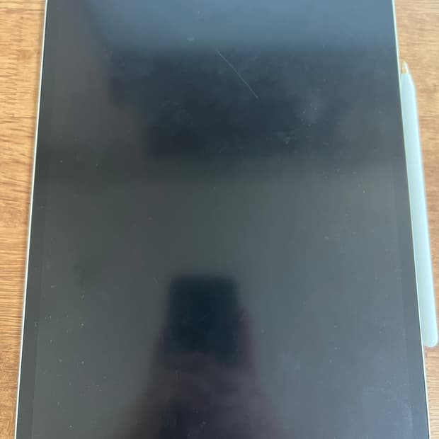 아이패드 프로 12.9 4세대 128gb 셀룰러 모델 + 매직 키보드 +