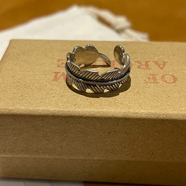 FEATHER VINTAGE RING