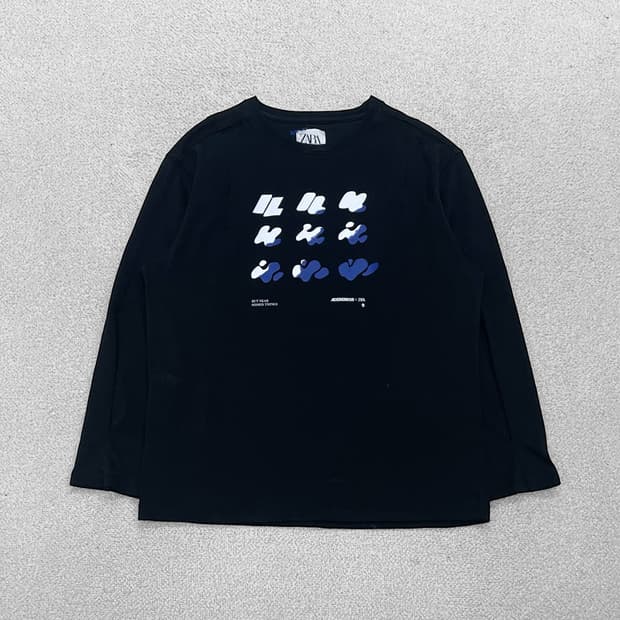 아더에러 x 자라 그래픽 롱슬리브 블랙