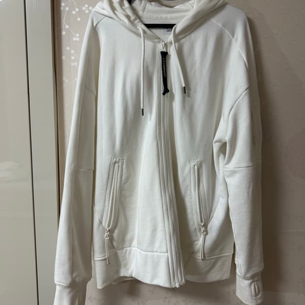 cpcompany 후드집업 판매합니다