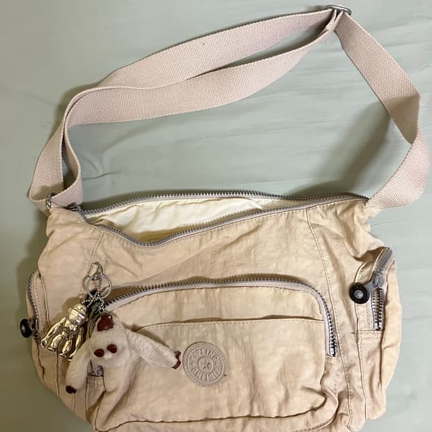 키플링 베이지 크로스백 빈티지