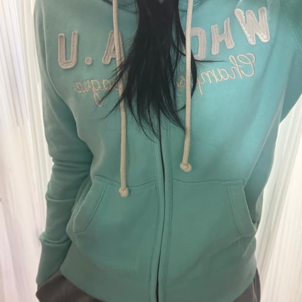 후아유 하늘색 후드집업 m