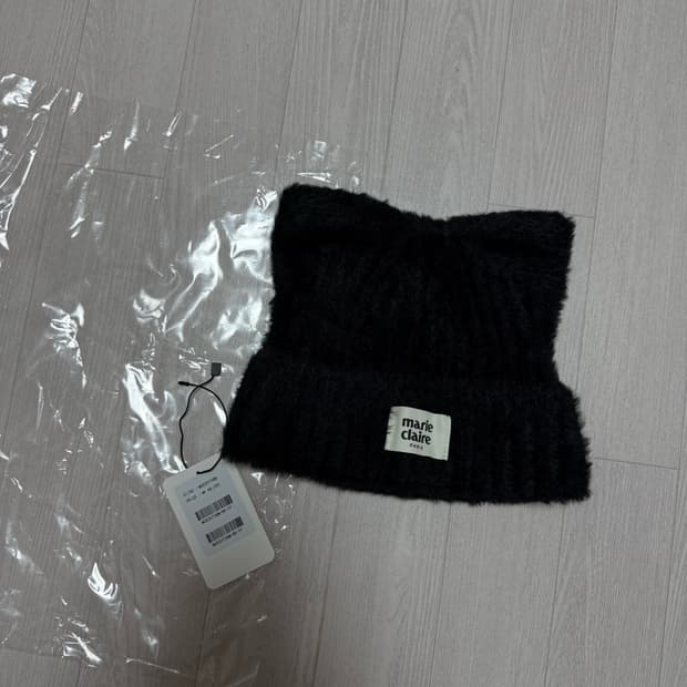 마리끌레르 퍼 니트 롤업 비니, 캣 비니