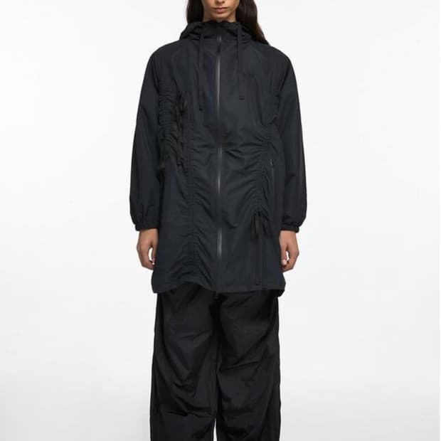 NACHE SHIRRING FIELD HOODIE COAT