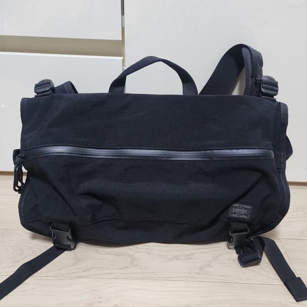 요시다포터 크랭커즈 메신저백