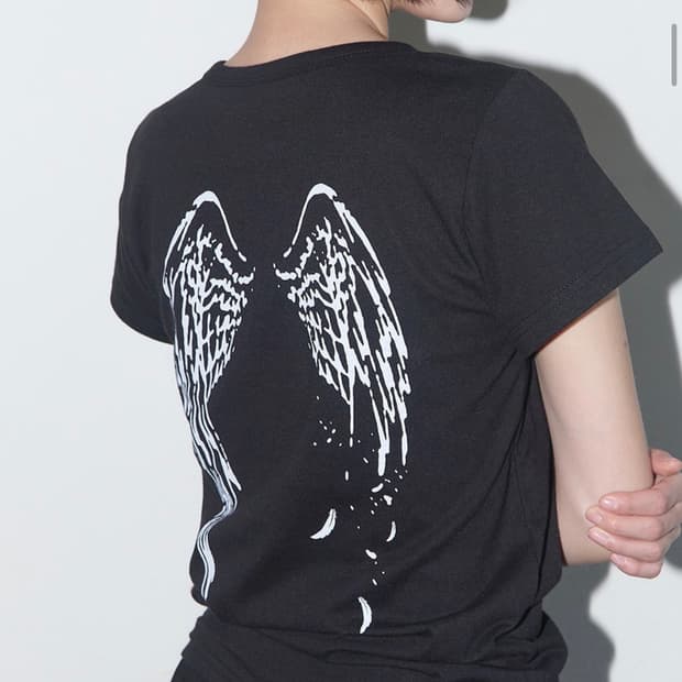 팬시클럽 리버스 오브 헤븐 크롭 티