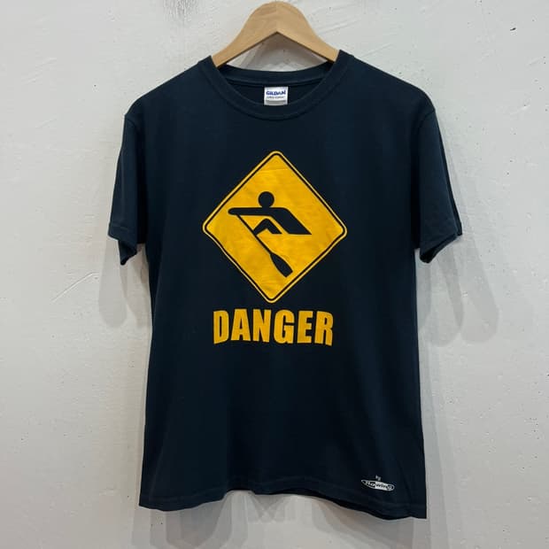 빈티지 DANGER 반팔 티셔츠