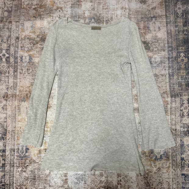 G.O.A V-neck sleeveless