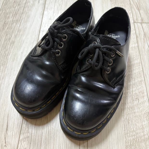 닥터마틴 1461 3홀 쿼드 230
