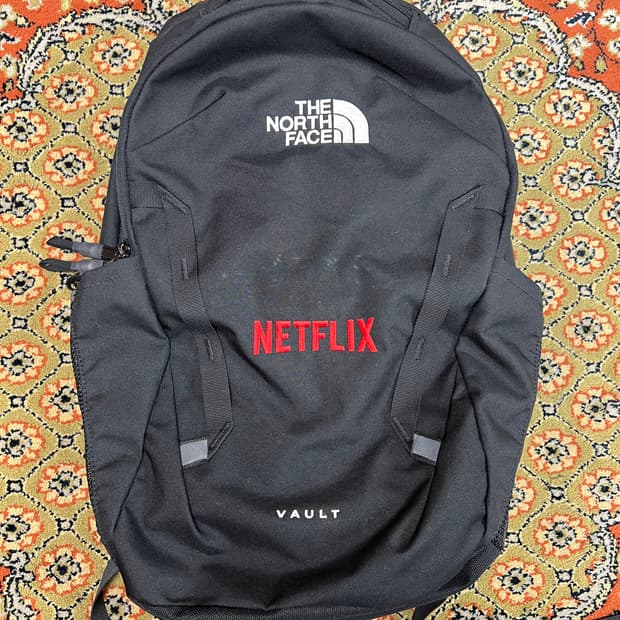[OS] 노스페이스 Vault x 넷플릭스 콜라보 백팩