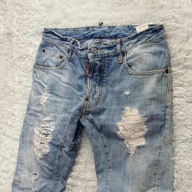 디스퀘어드2 데미지 청바지 48사이즈(32)