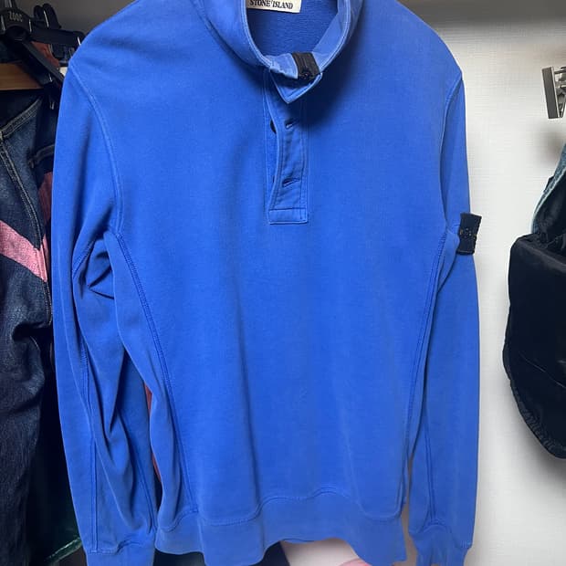 스톤아일랜드 하프집업 맨투맨