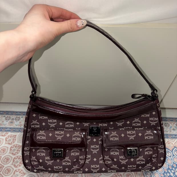 mcm 숄더백