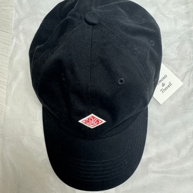 단톤 볼캡 블랙 새상품 판매합니다!