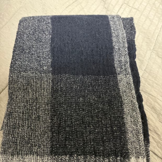 폴리테루 밀링울 머플러 네이비