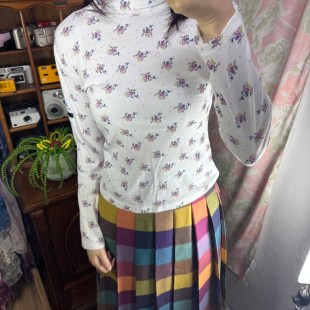 레이어드 긴팔 티셔츠 꽃무늬 빈티지