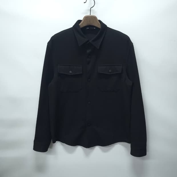 자라(ZARA) 블랙 포켓 오버셔츠 자켓(100)
