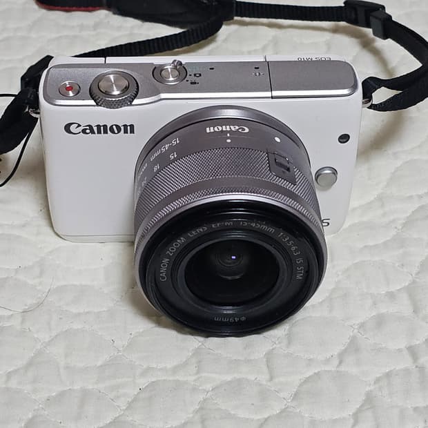 캐논 EOS M10 미러리스 카메라
