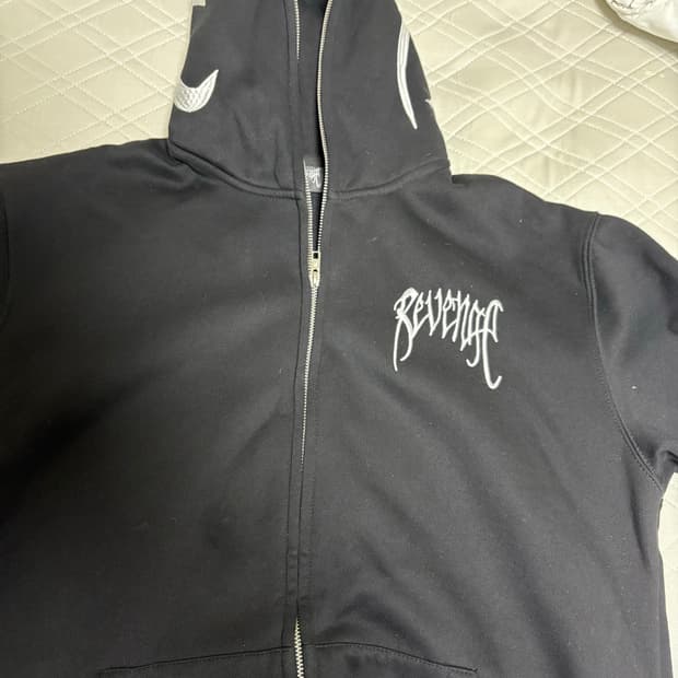 리벤지 텐타시온 후드집업