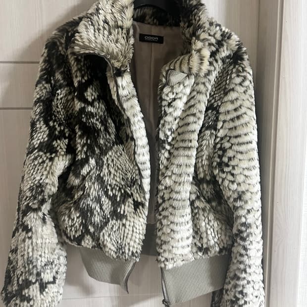 Odor 오도어 퍼 자켓