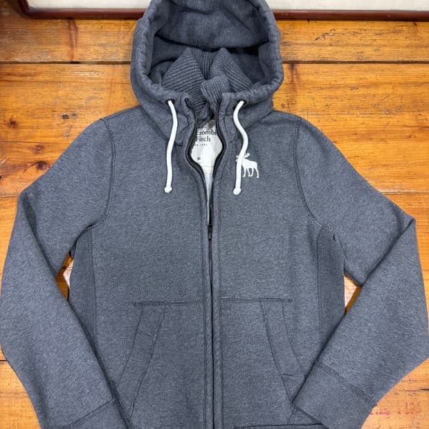 아베크롬비 넥폴라 후드집업 사이즈M 깨끗해요