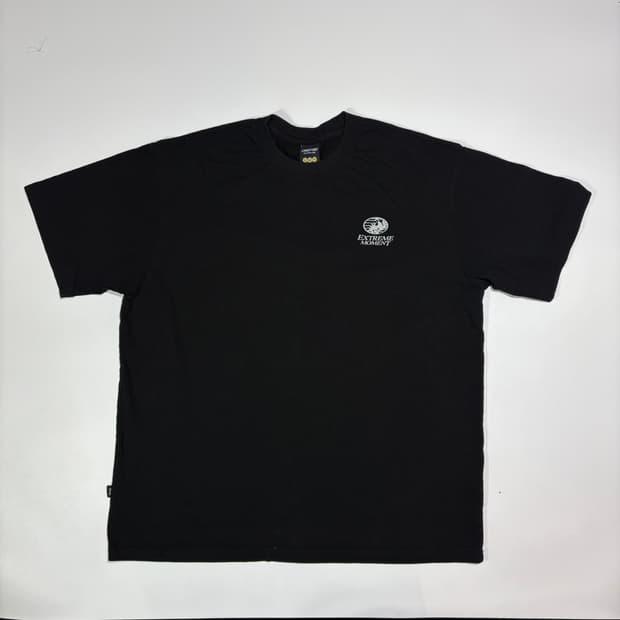 빈티지 익스트림모먼트 블랙 로고 반팔티