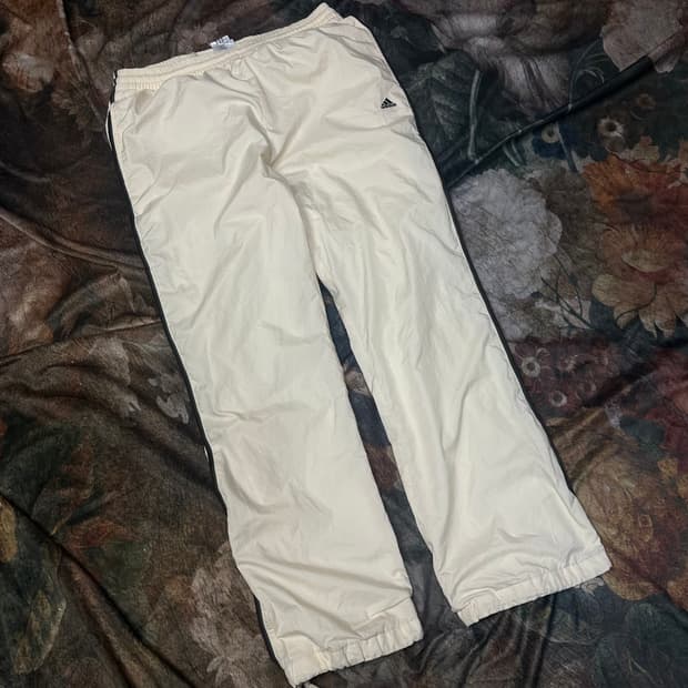 아디다스 올드스쿨 퍼포먼스로고 아이보리트랙팬츠 M