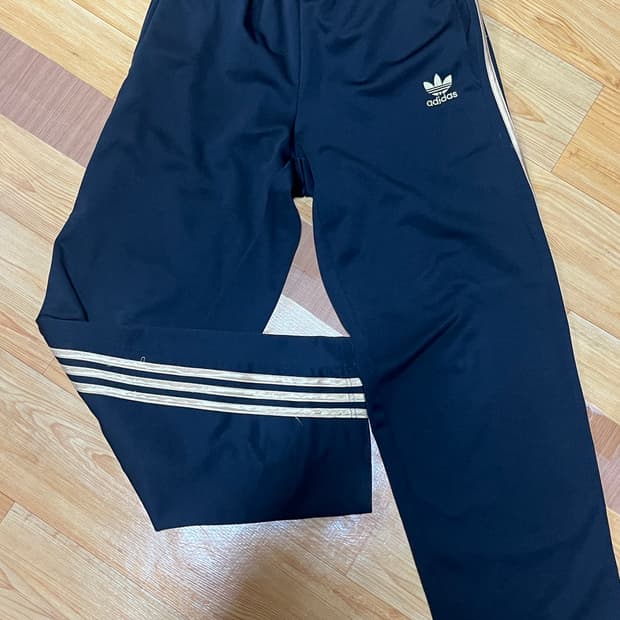 아디다스 트랙팬츠