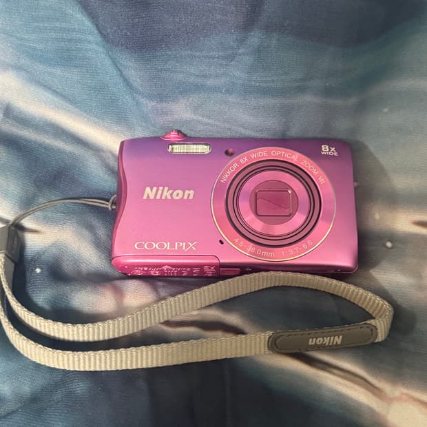 니콘 s3700카메라