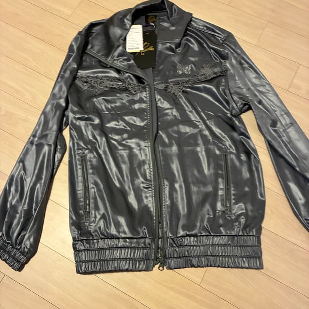 [새상품] 니들스 프린지 트랙 자켓 - 실버 (M / 리테일 42.2만)