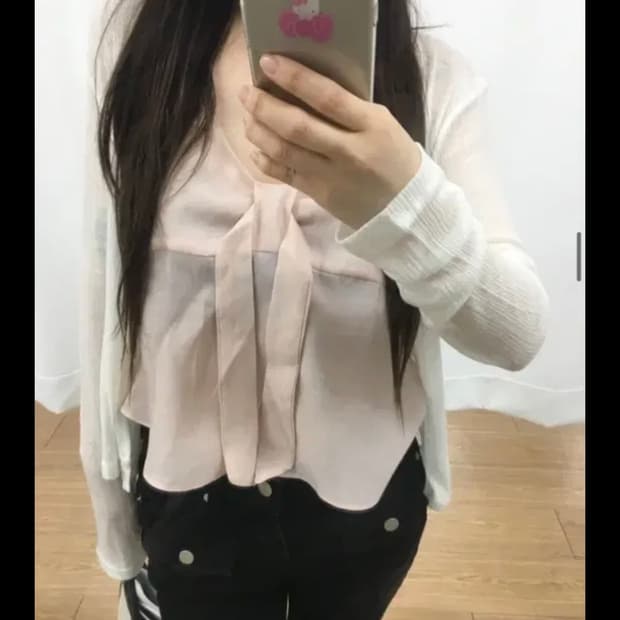 아워캐비넷 resort satin sleeveless 