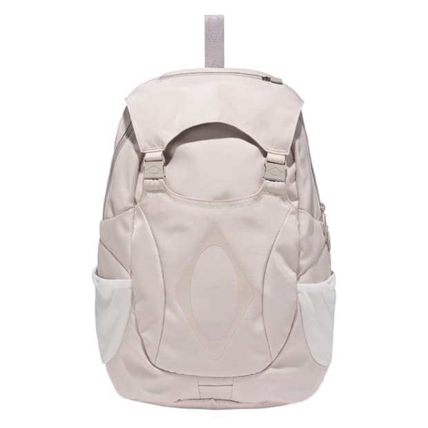 미스치프 버클 플랩 백팩 베이지