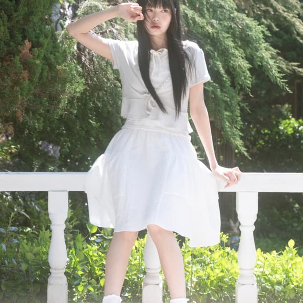 나이엔 플라워 패턴 캉캉 미디 스커트 화이트