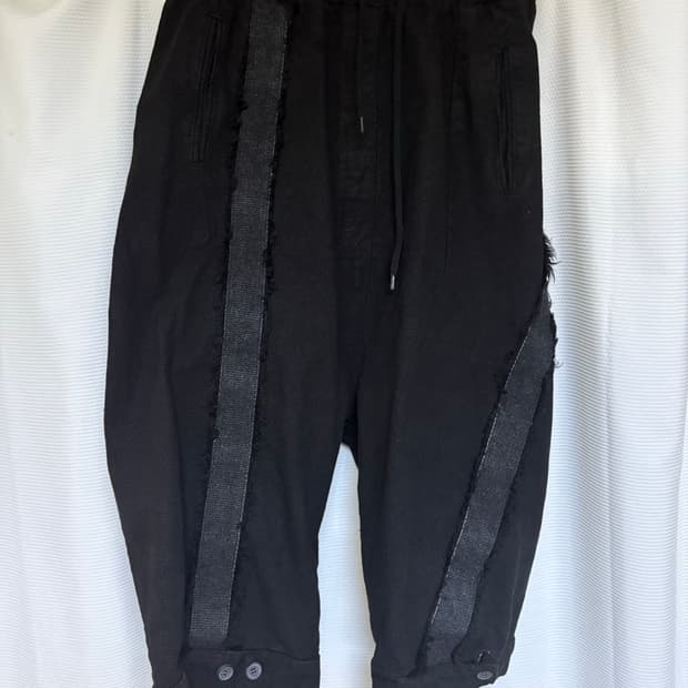 Army of me 와이드 크롭 트라우저