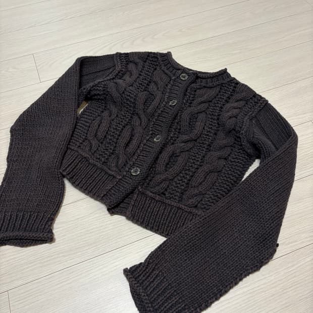 퍼버즈 다이드 케이블 니트 가디건