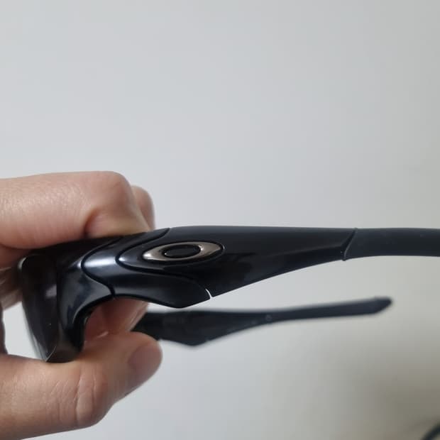 오클리 스트레이트 자켓2.0 폴리쉬드 블랙