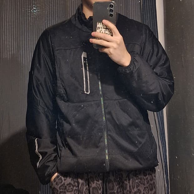 필드코어 블랙 그레이 배색 멀티포켓 에어 스트레치 패디드 레글런 바람막이