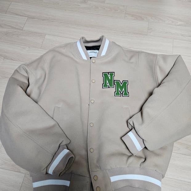 노메뉴얼 바시티 자켓