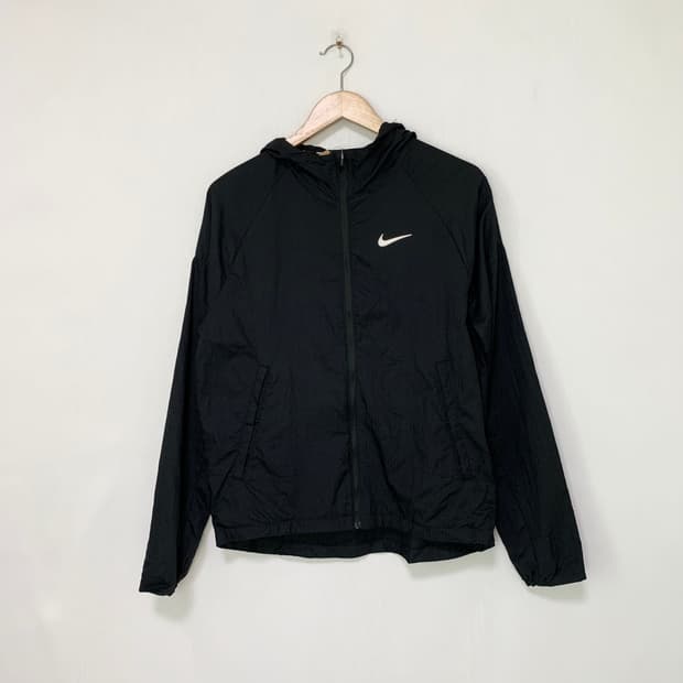 나이키 러닝 후드 바람막이 M 남녀공용 블랙 빈티지