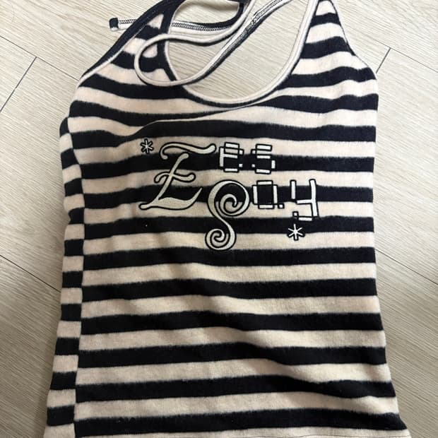 essay 캔디 홀터넥