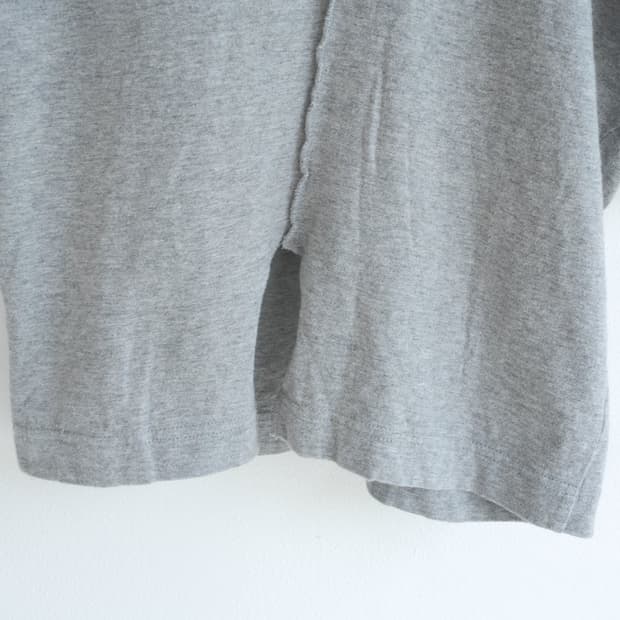 Gather sleeve button top
