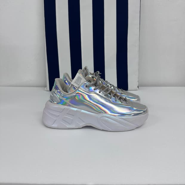 오니츠카타이거 x 신데렐라 오로라 홀로그램 스니커즈 운동화 250
