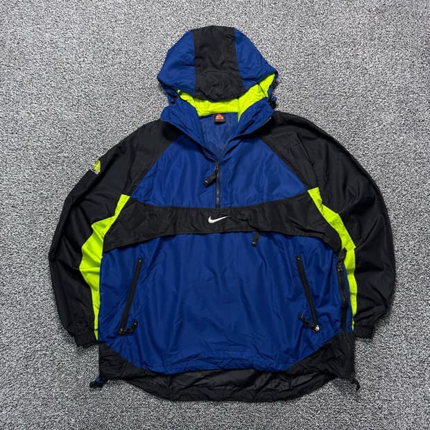 Name : 나이키acg 올드스쿨 미드스우시 오버핏 아노락 바람막이 :)